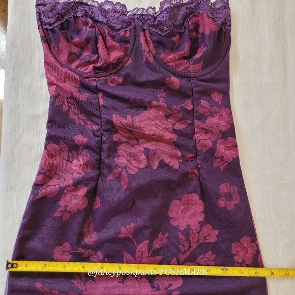HOUSE of CB Azia This is the genuine, famous floral corset-back dress worn once - Picture 14 of 17